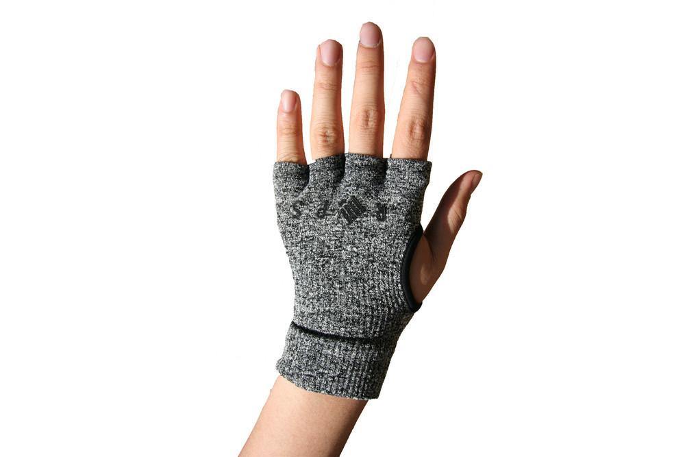 Props Grey Staple Workout Gloves - Straight back hand